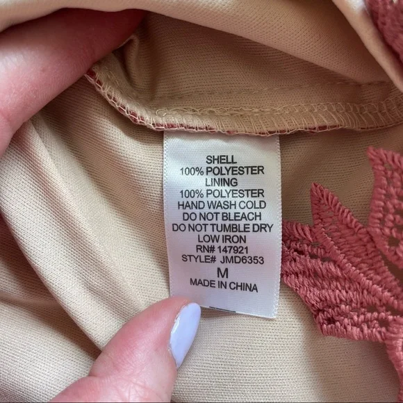 Akira Chicago Black Label High Neck Pink & Nude Lace Body-Con Dress Size Medium - Picture 9 of 14